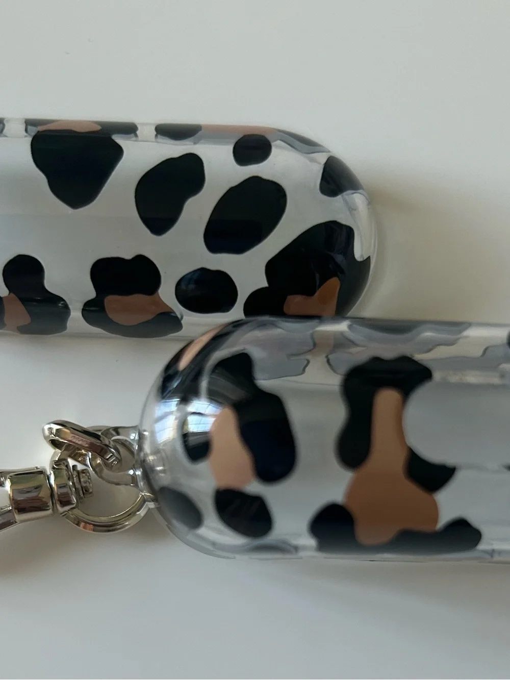 Kate Spade New York Black, Tan & White Leopard Print AirPods Case with Keyring